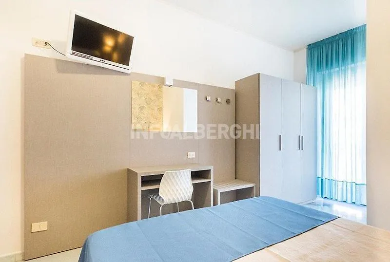 Hotel Christian ريميني 3*,  إيطاليا
