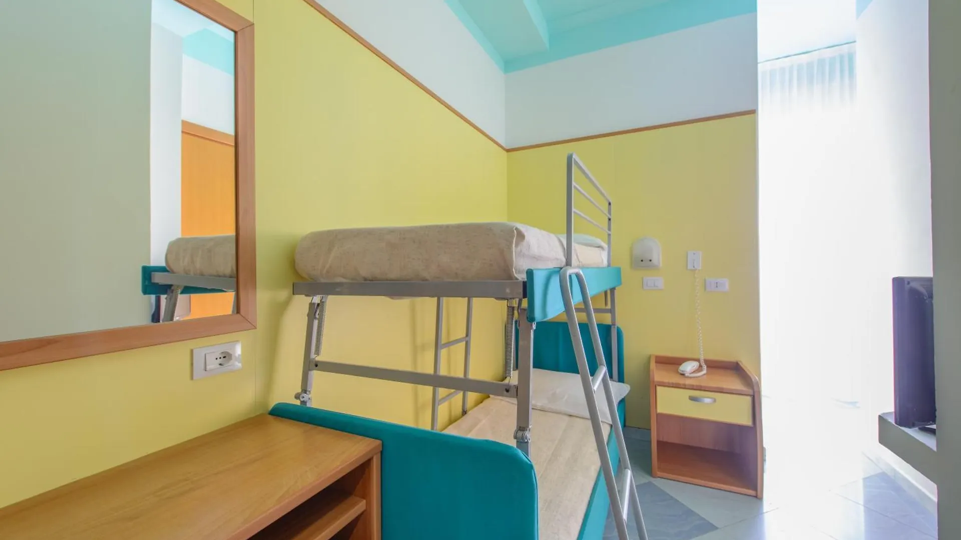 Hotel Christian ريميني