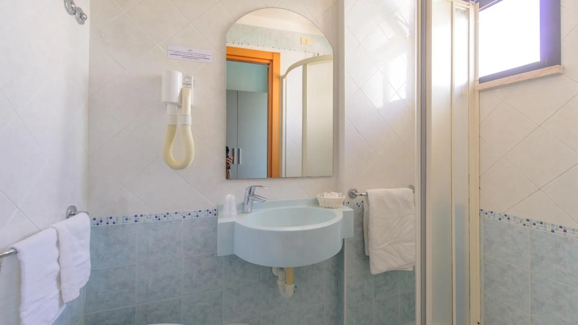 Hotel Christian ريميني