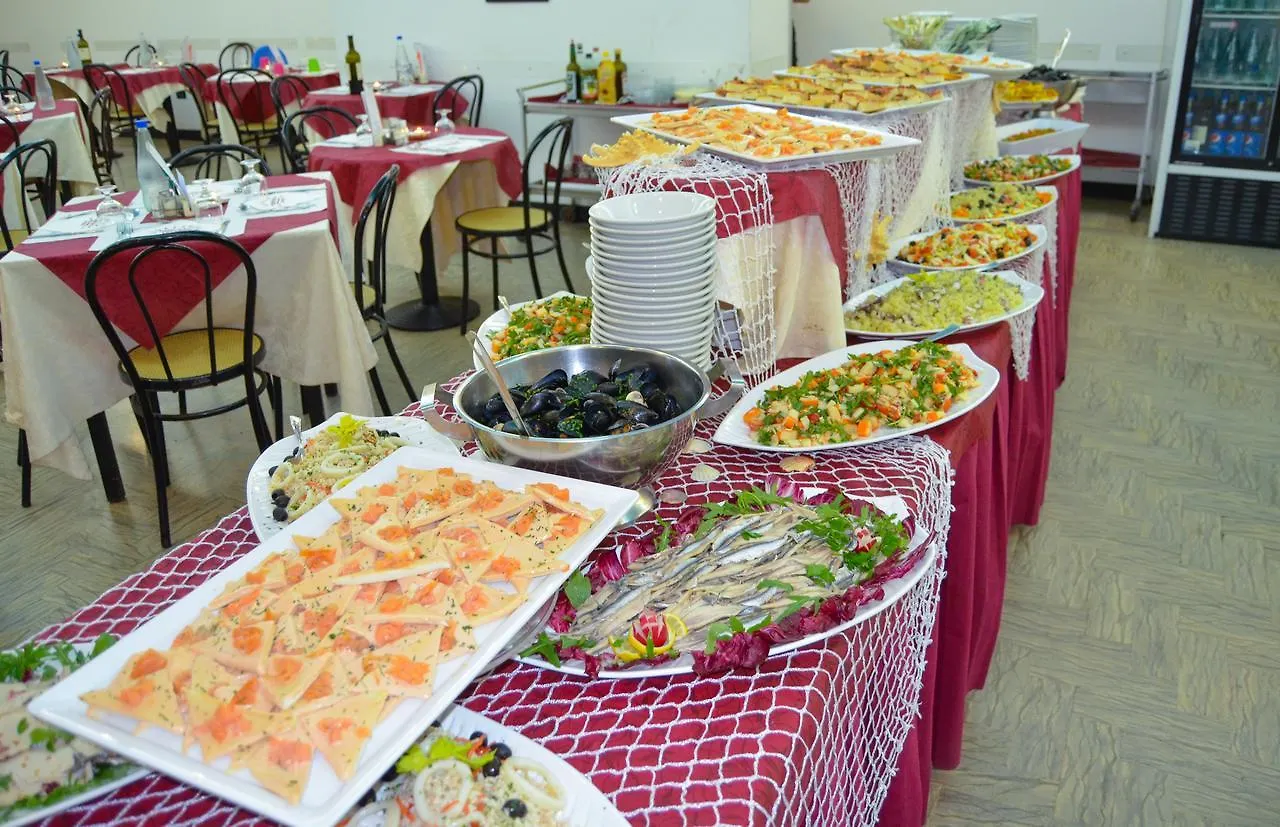 Hotel Christian ريميني