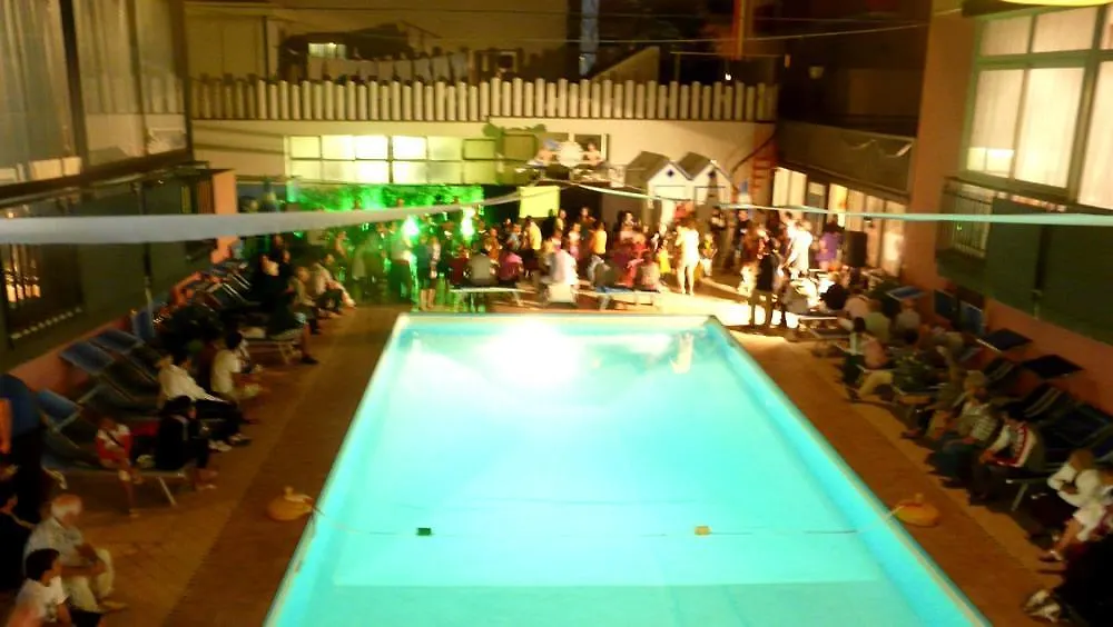 Hotel Christian ريميني